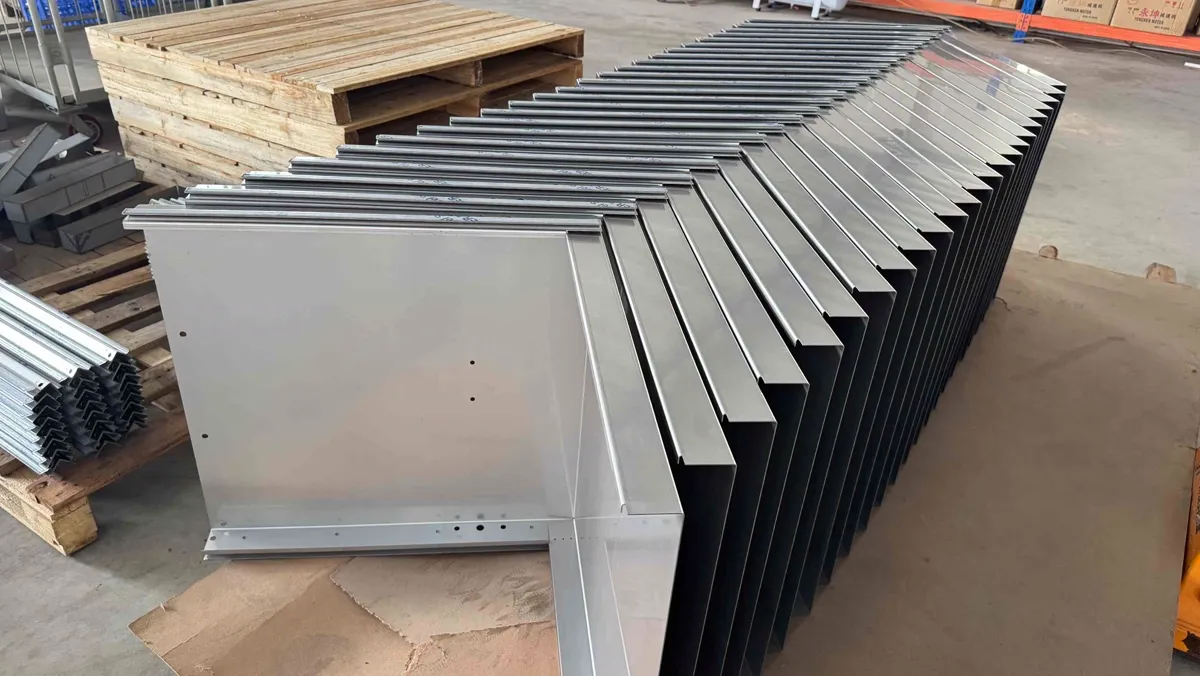 Folded SUS304 stainless steel panels stacked in the V-TAI factory